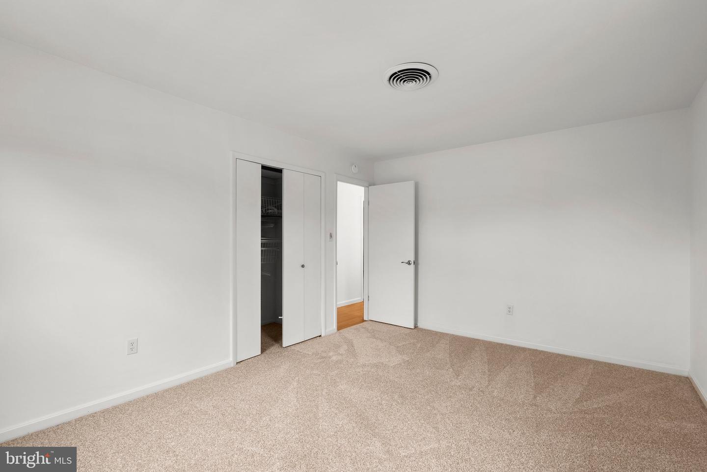 4606 WILWYN WAY