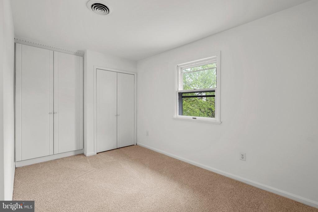 4606 WILWYN WAY