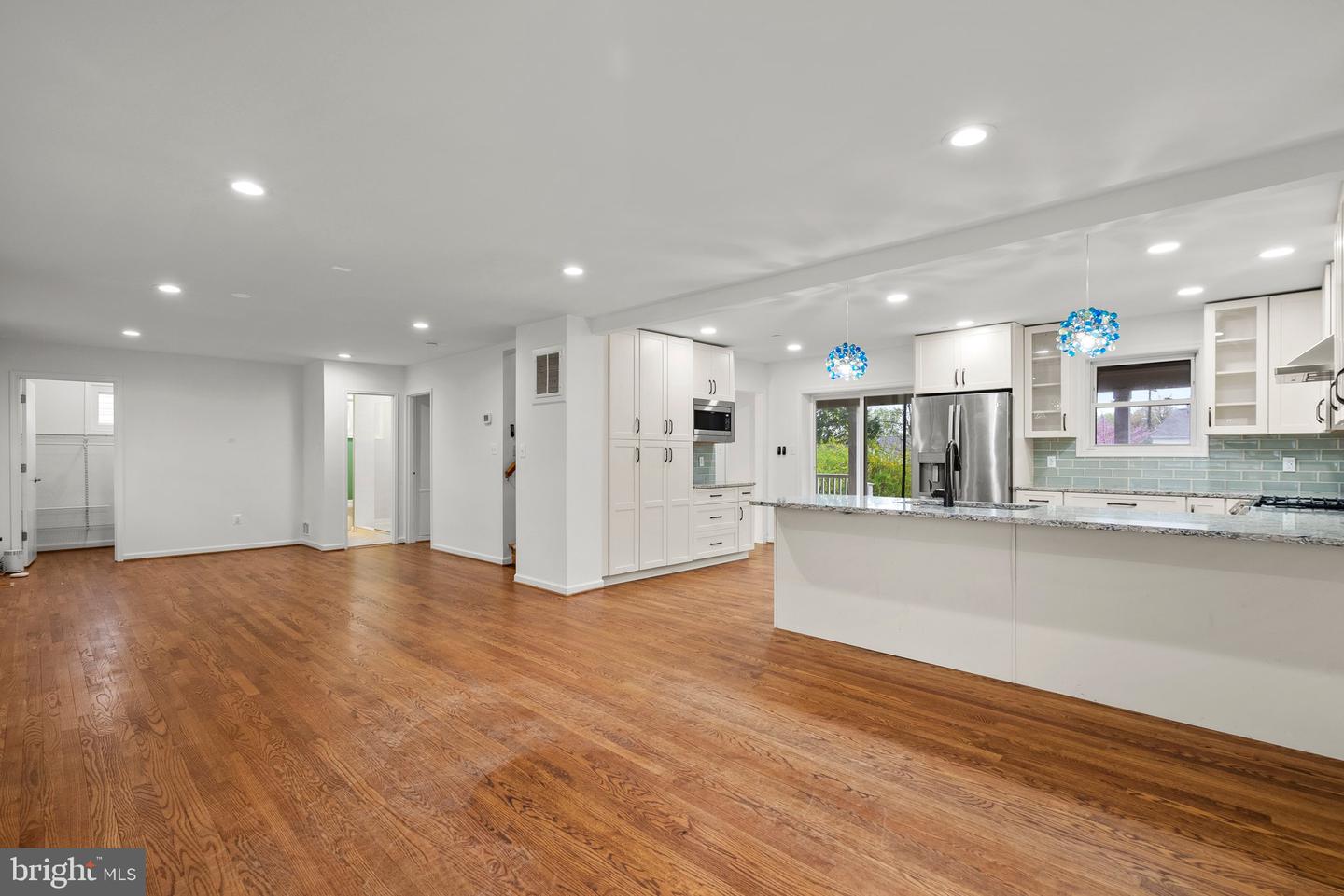 4606 WILWYN WAY