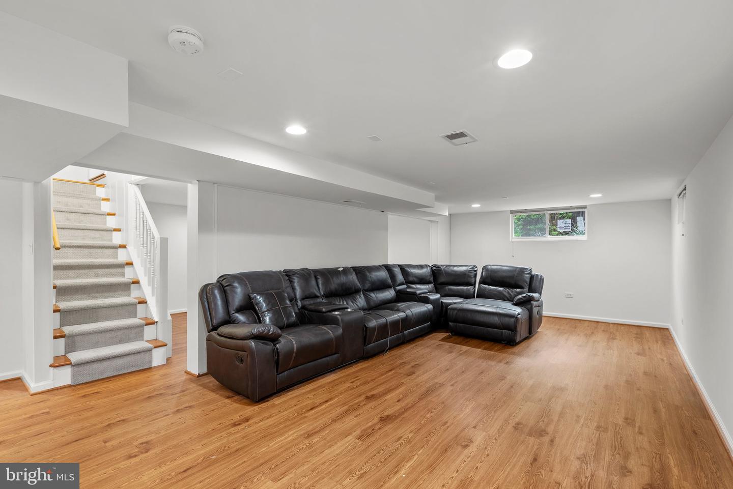 4606 WILWYN WAY