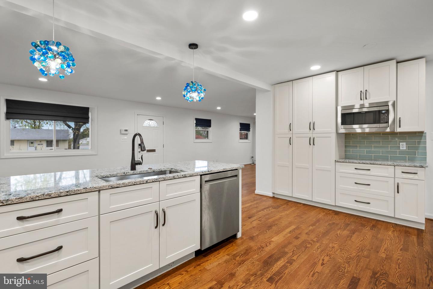 4606 WILWYN WAY