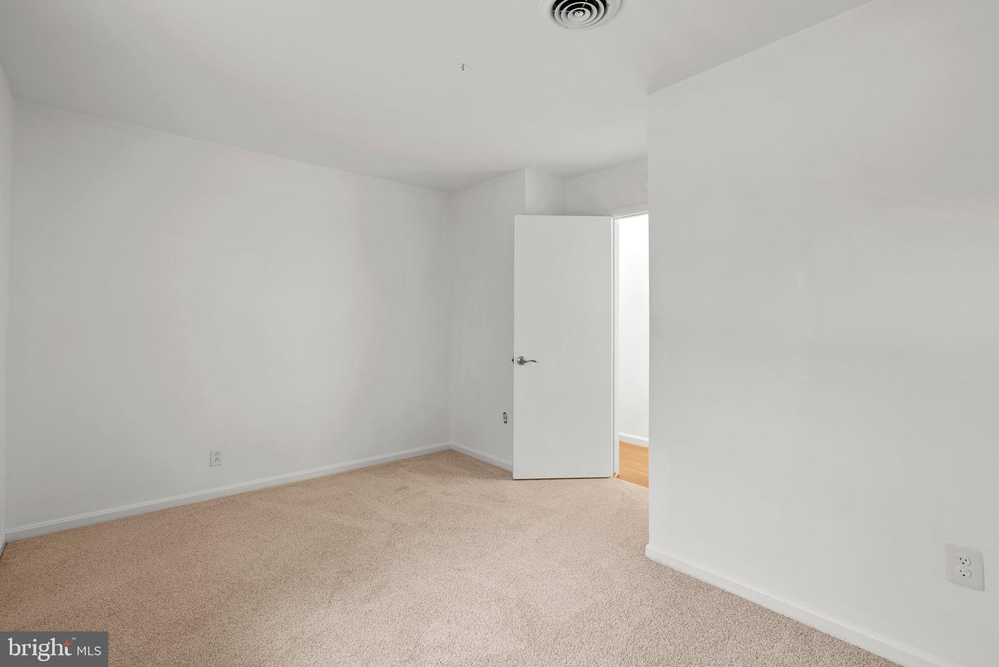 4606 WILWYN WAY