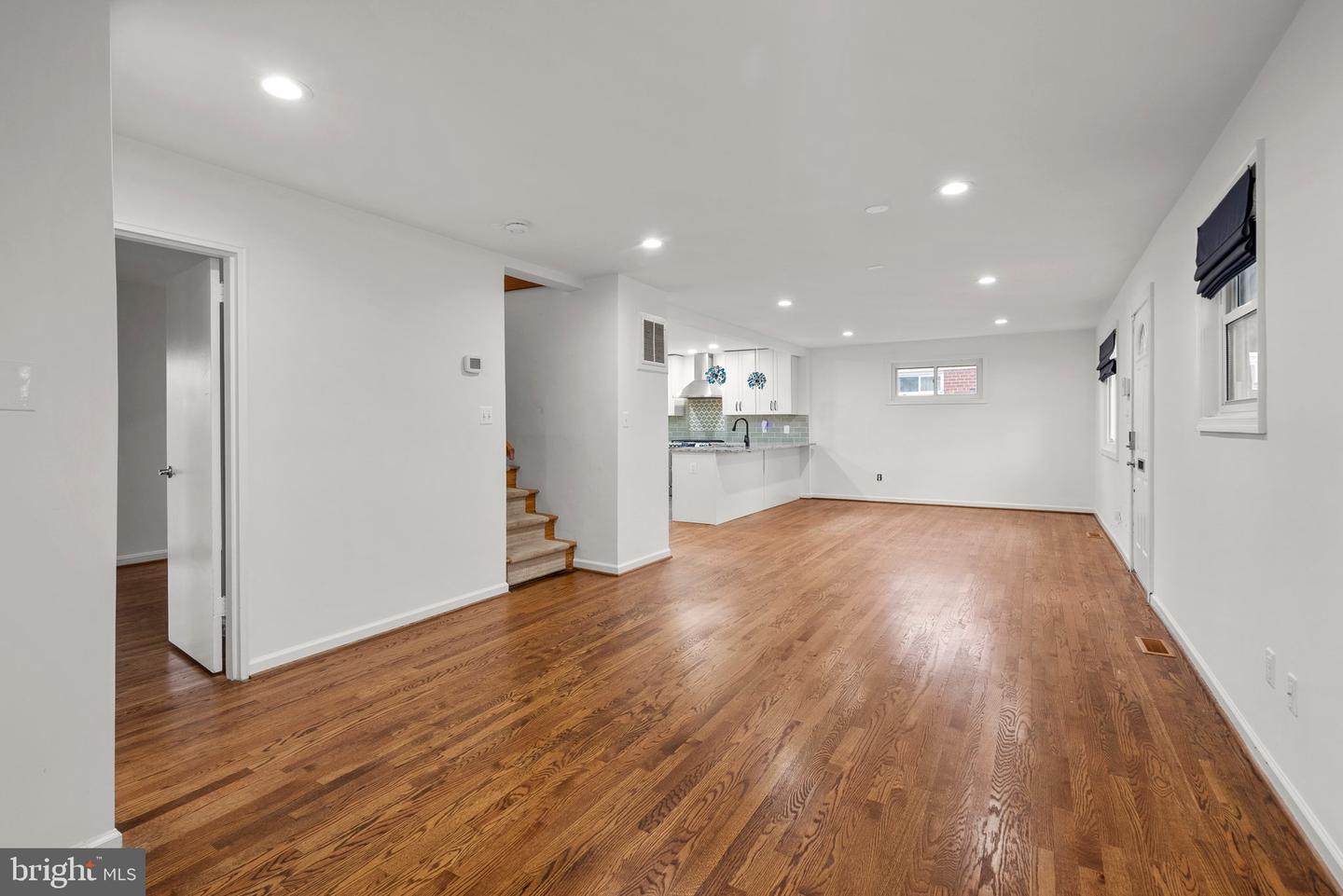 4606 WILWYN WAY