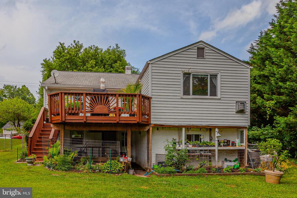 1803 CRAWFORD DRIVE