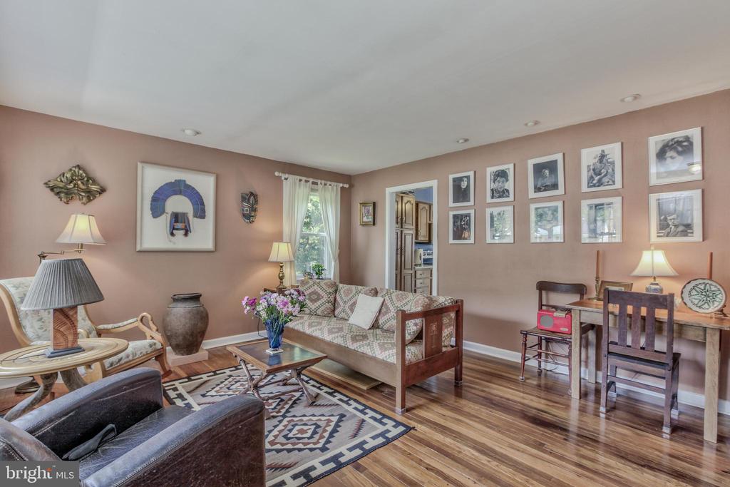 1803 CRAWFORD DRIVE