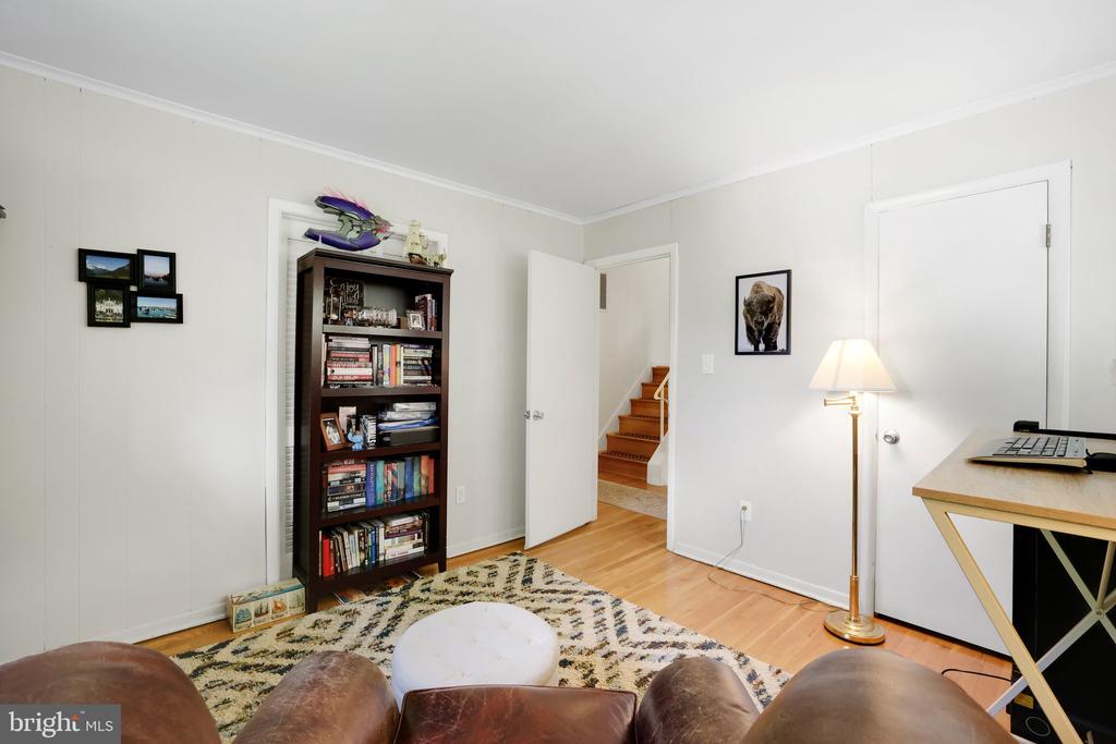 13709 SLOAN ST