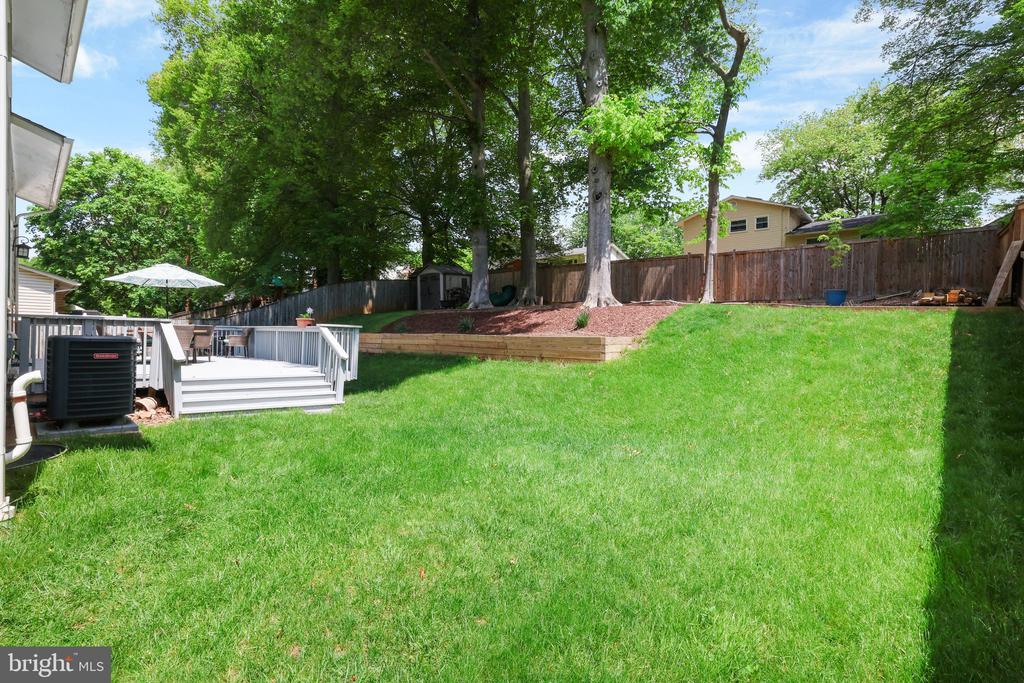 13709 SLOAN ST