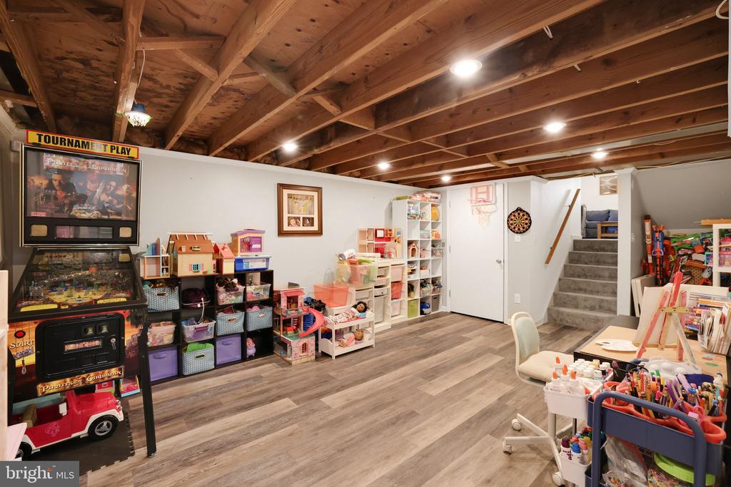 13709 SLOAN ST