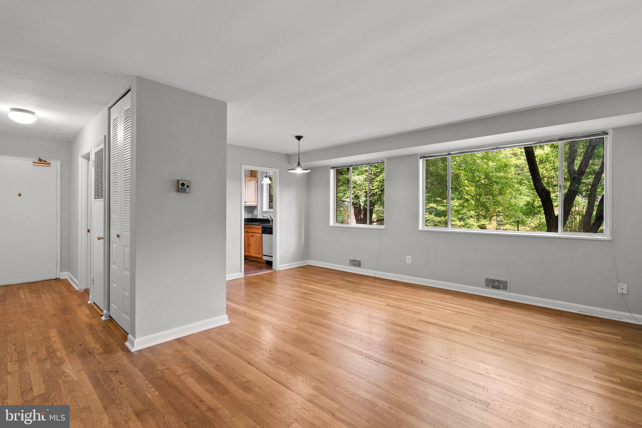 10501 MONTROSE AVENUE M-101
