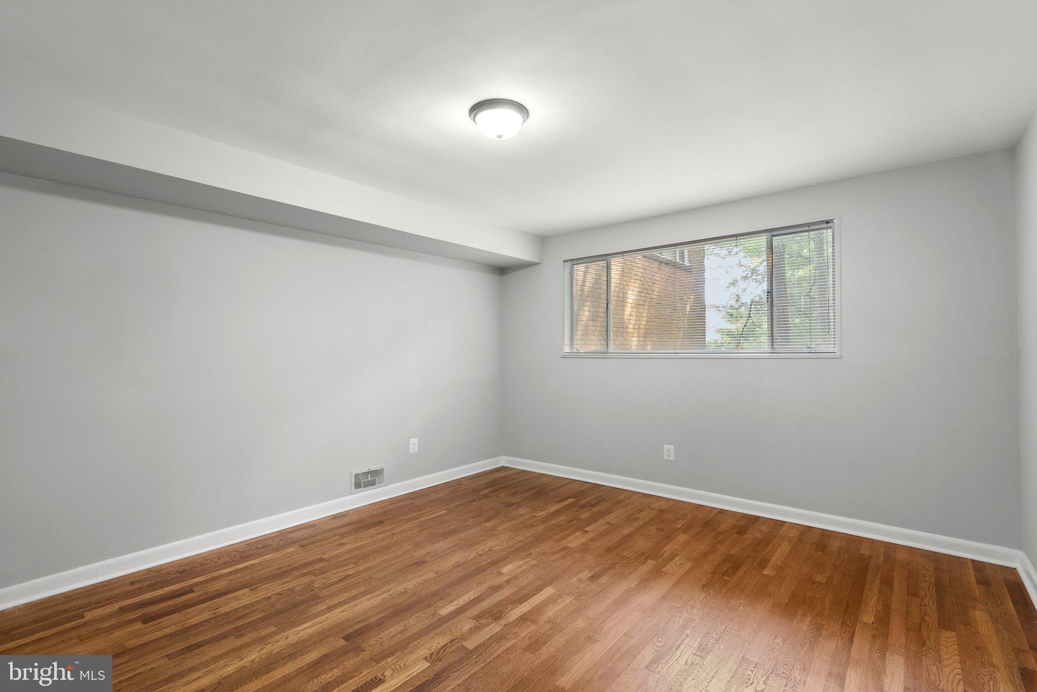 10501 MONTROSE AVENUE M-101