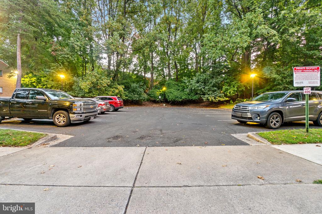 10501 MONTROSE AVENUE M-101