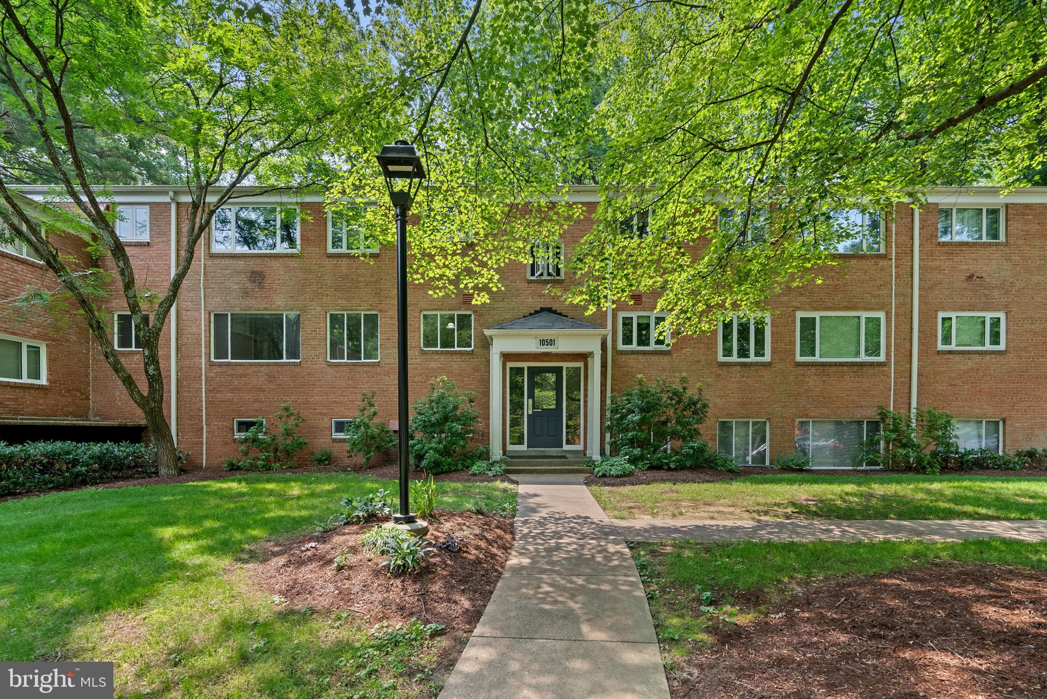10501 MONTROSE AVENUE M-101