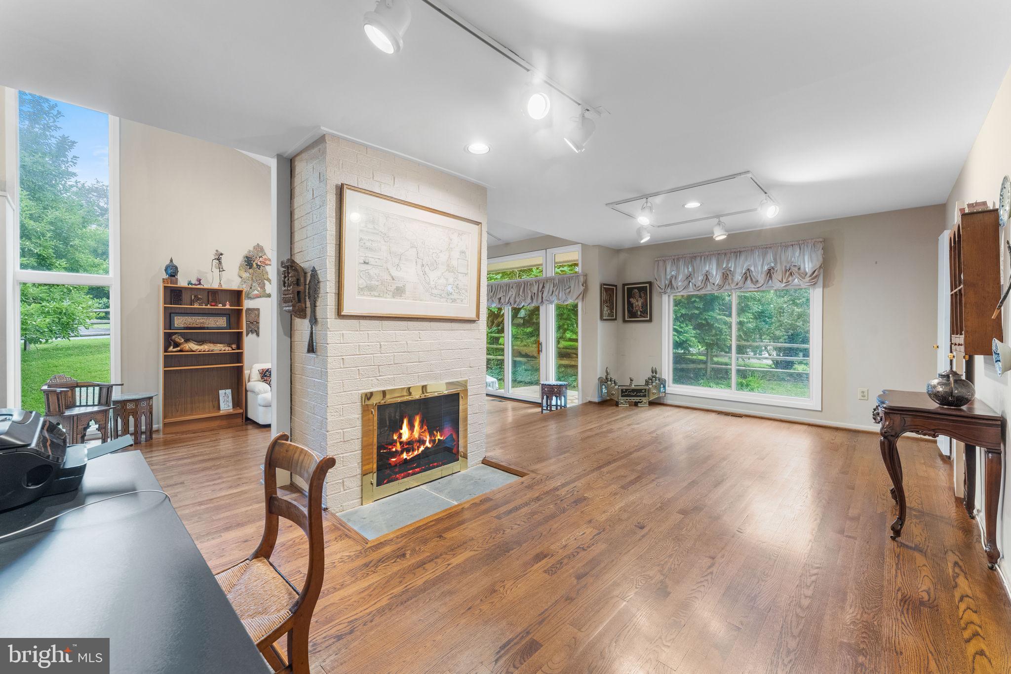 11141 Broad Green Dr