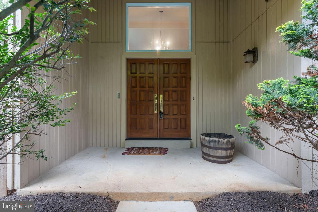 11141 Broad Green Dr