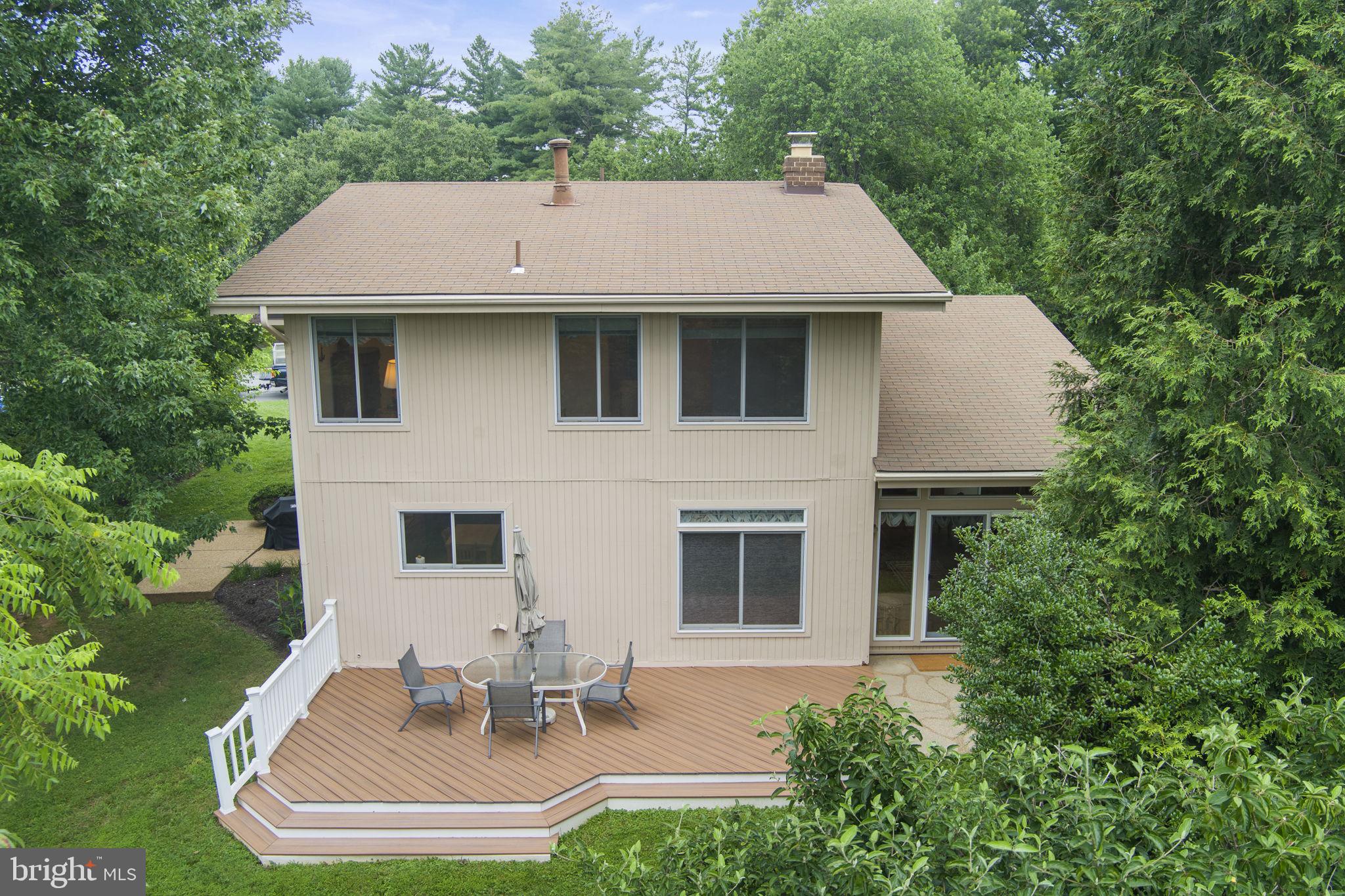 11141 Broad Green Dr