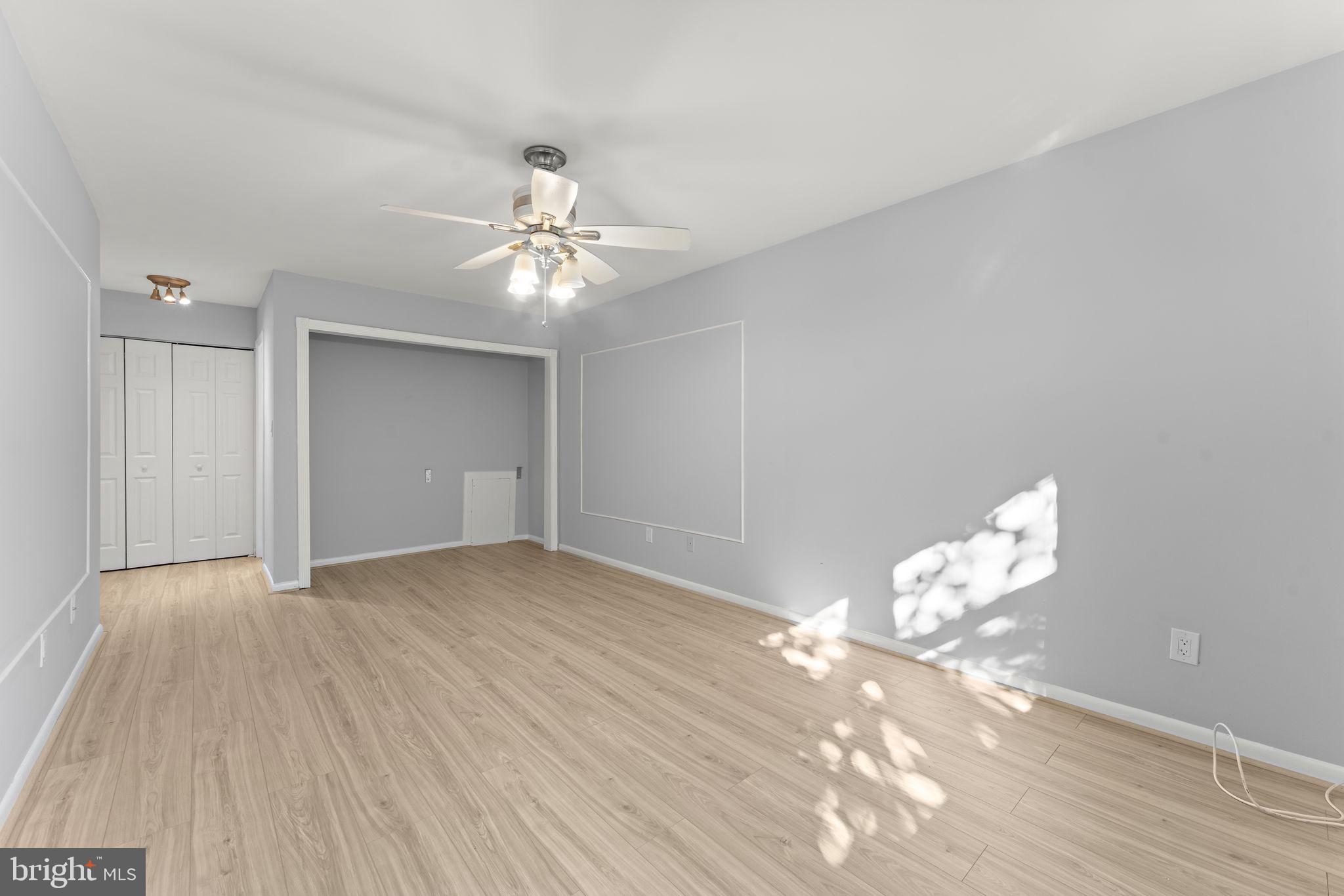 20172 Locustdale Dr #221