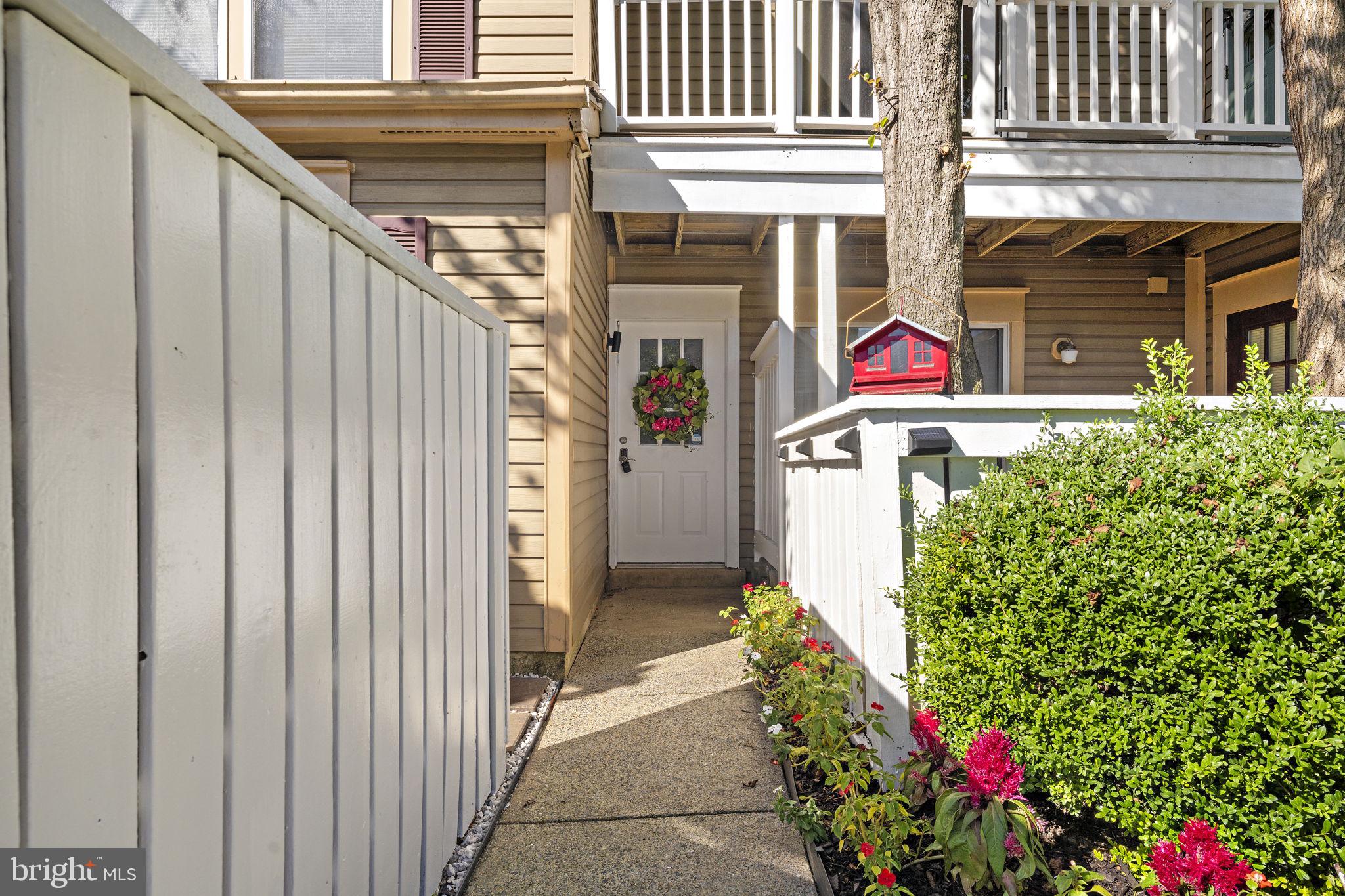 20172 Locustdale Dr #221