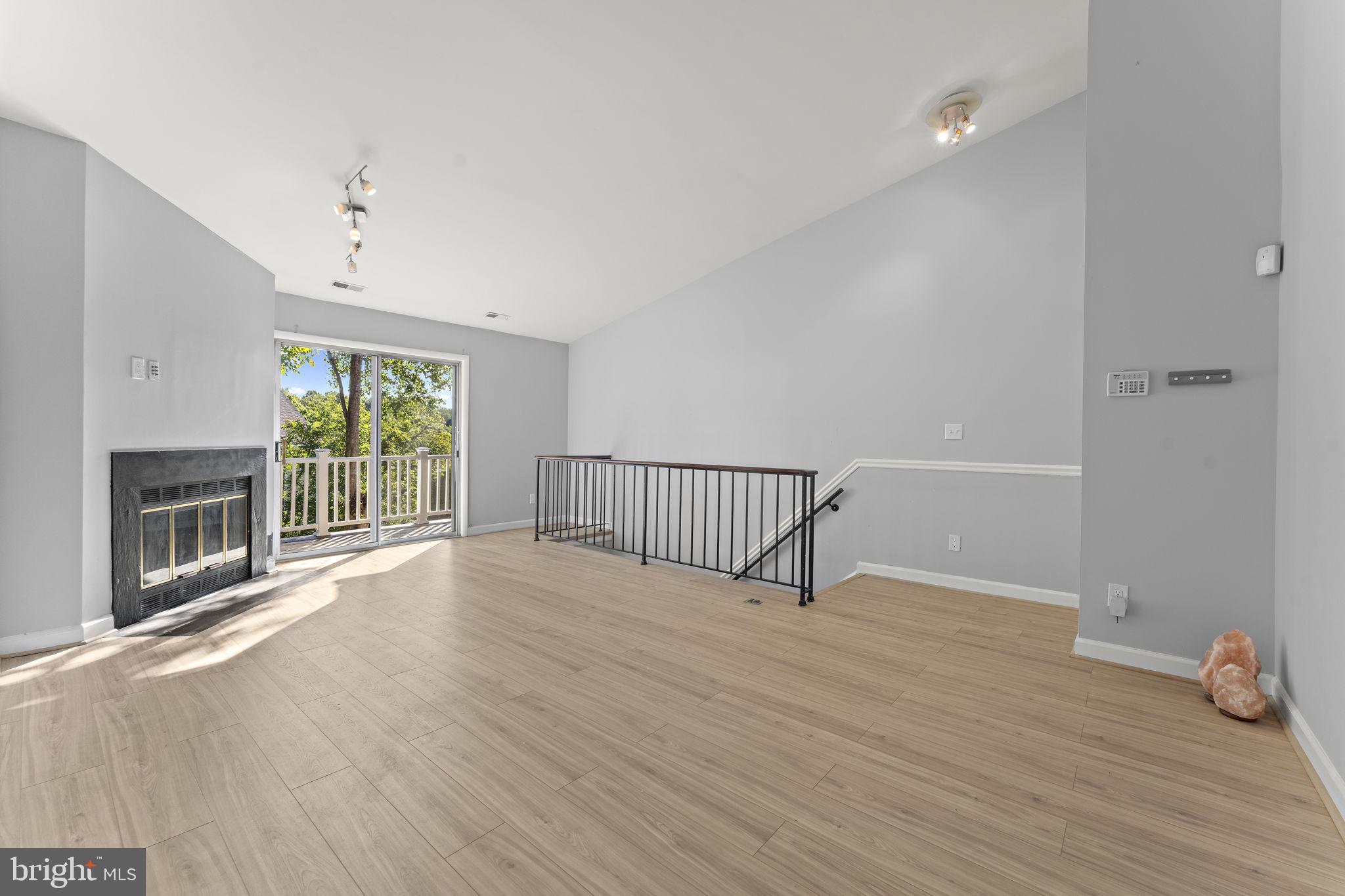 20172 Locustdale Dr #221