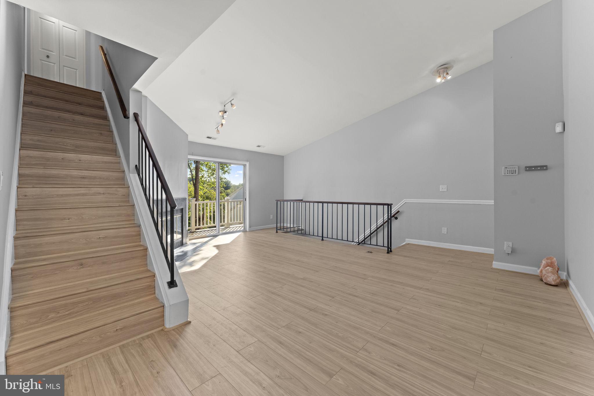 20172 Locustdale Dr #221