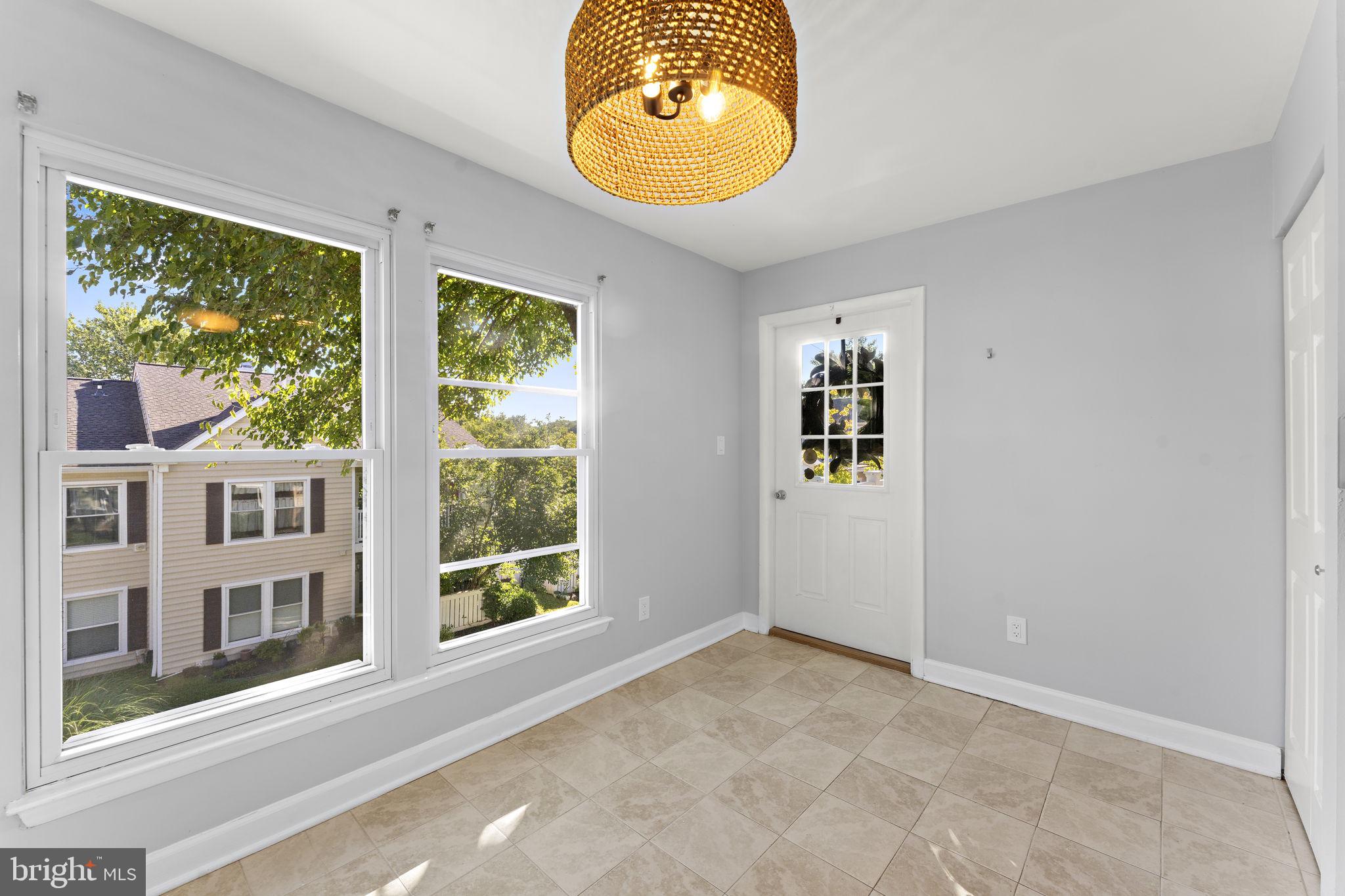 20172 Locustdale Dr #221