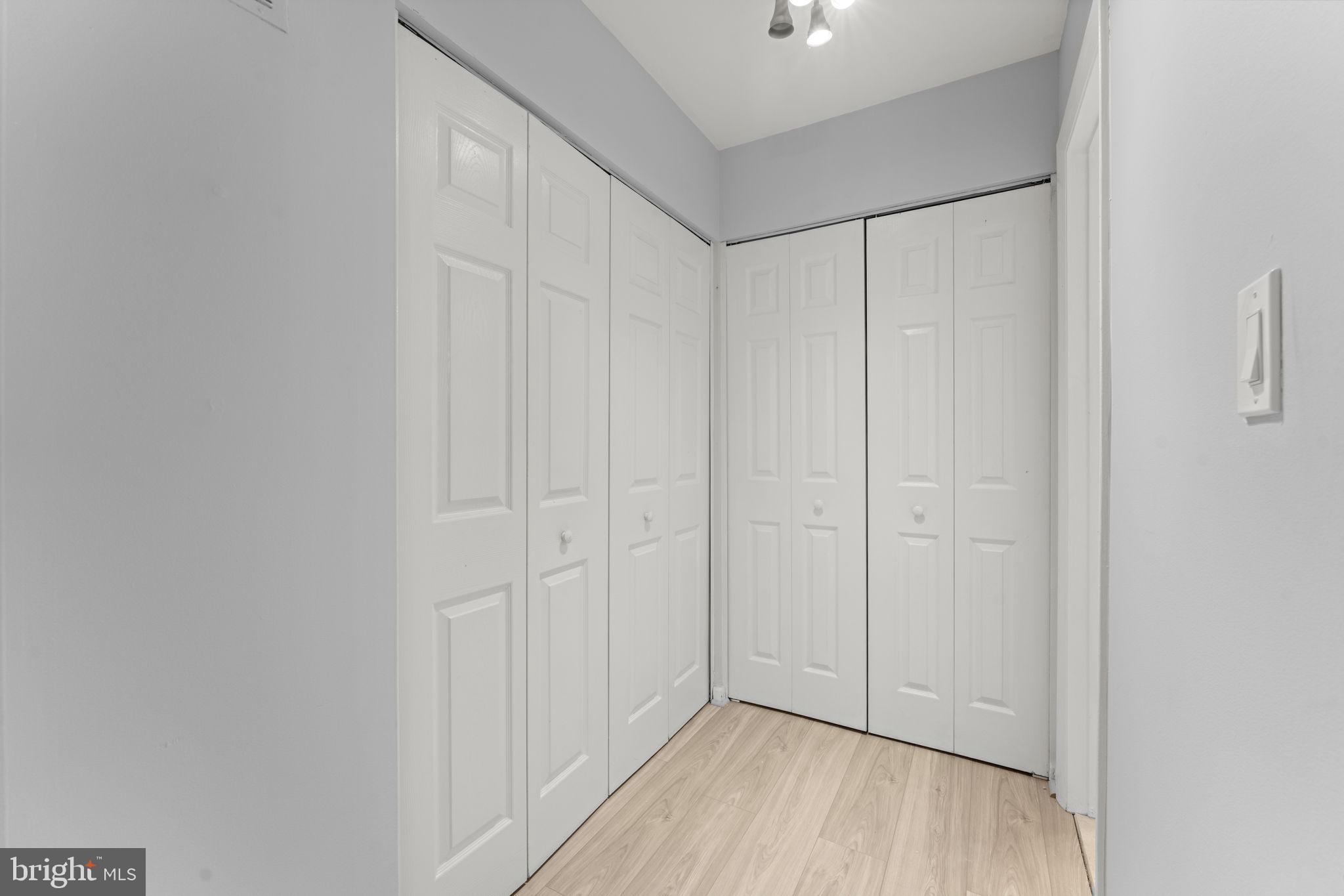 20172 Locustdale Dr #221