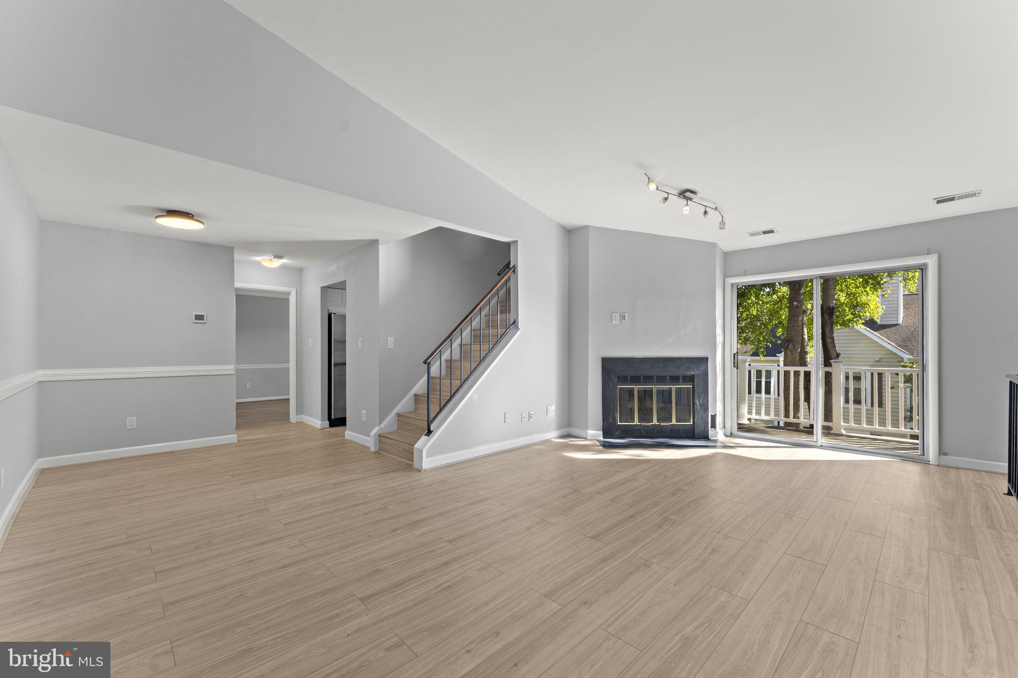 20172 Locustdale Dr #221