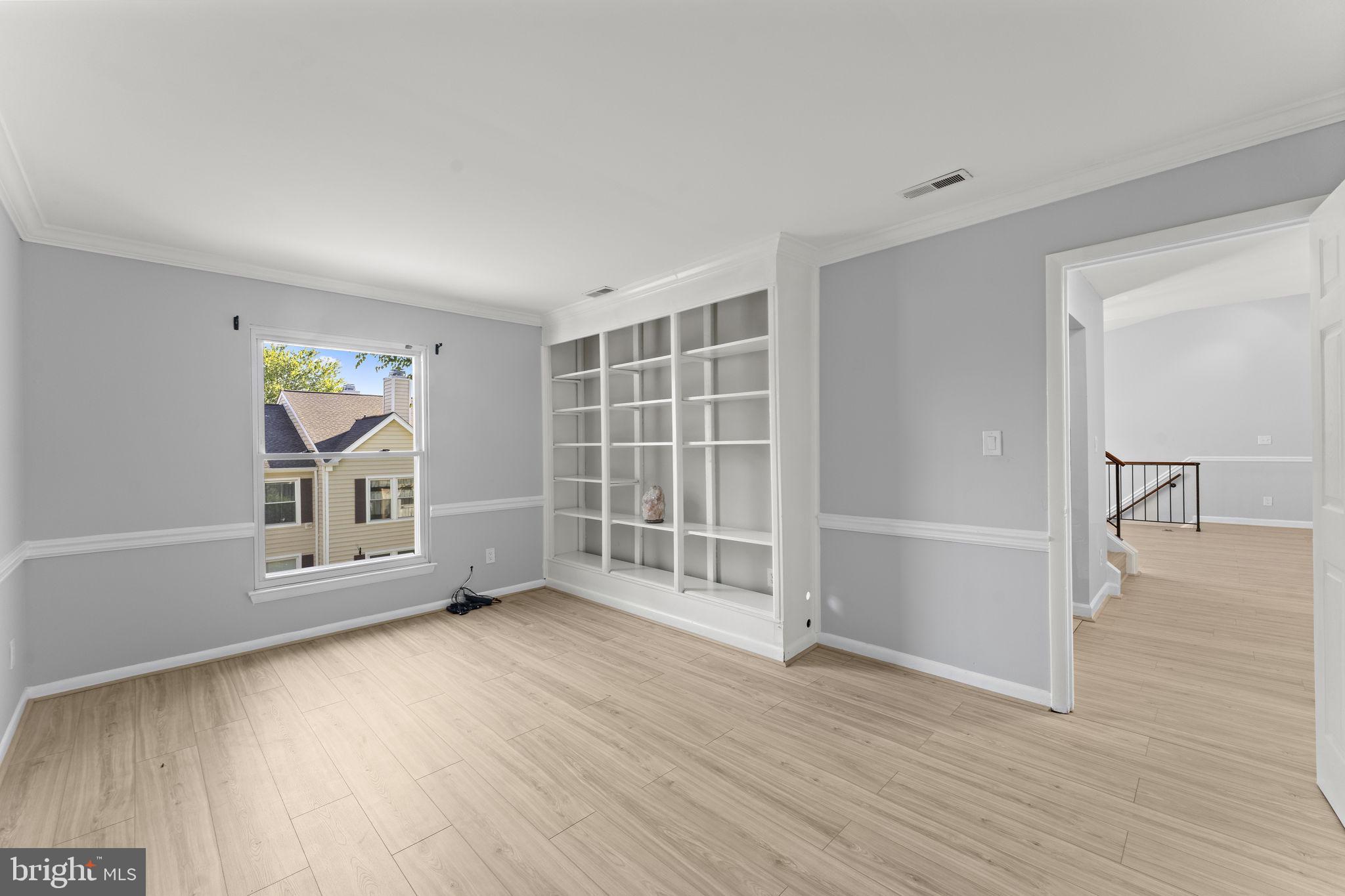 20172 Locustdale Dr #221