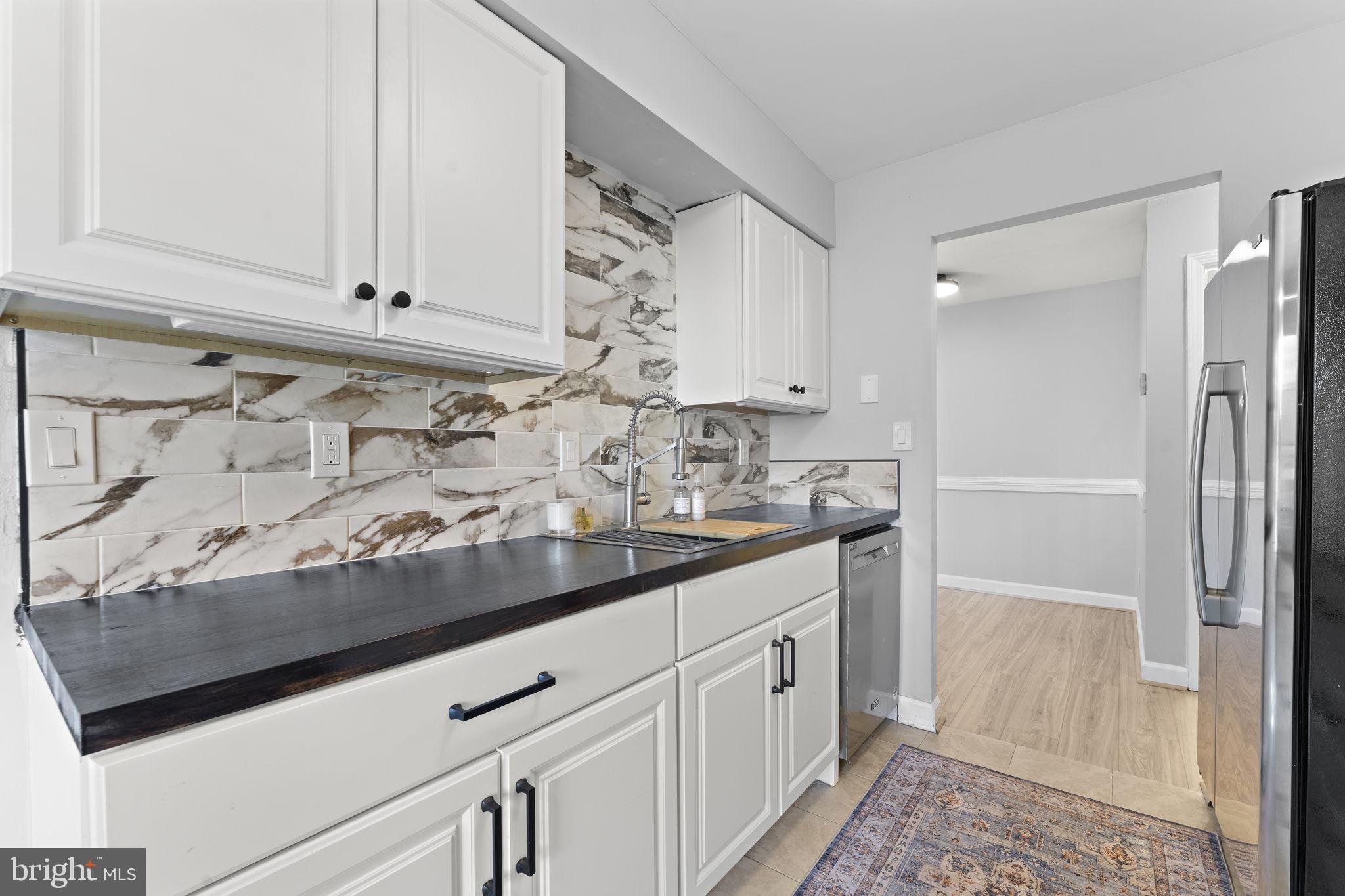 20172 Locustdale Dr #221