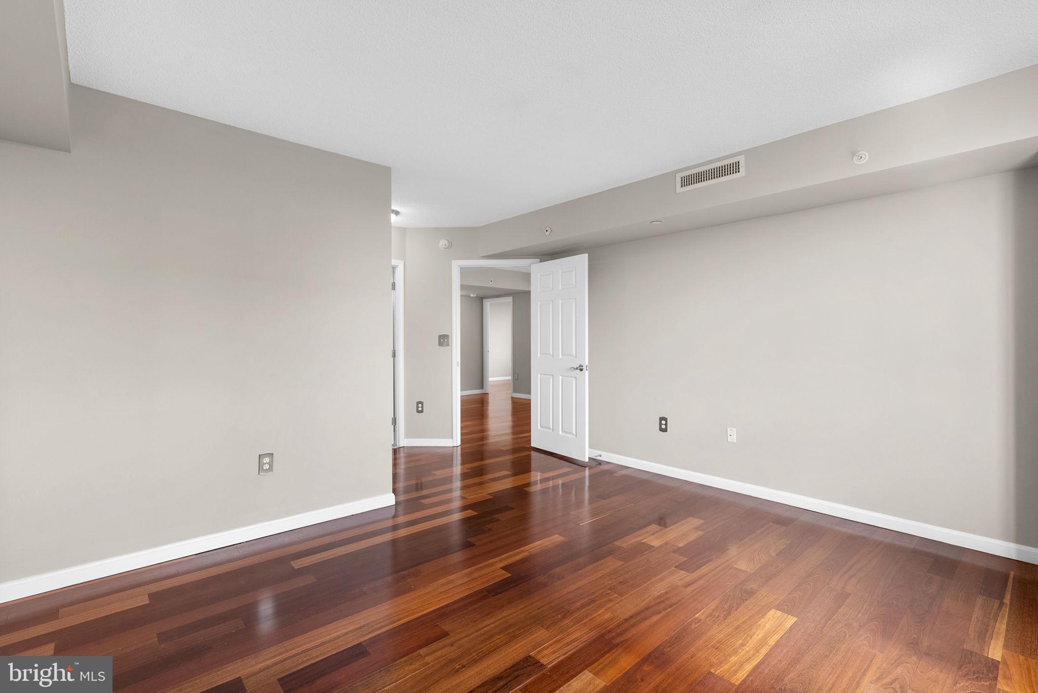 11710 OLD GEORGETOWN RD #702