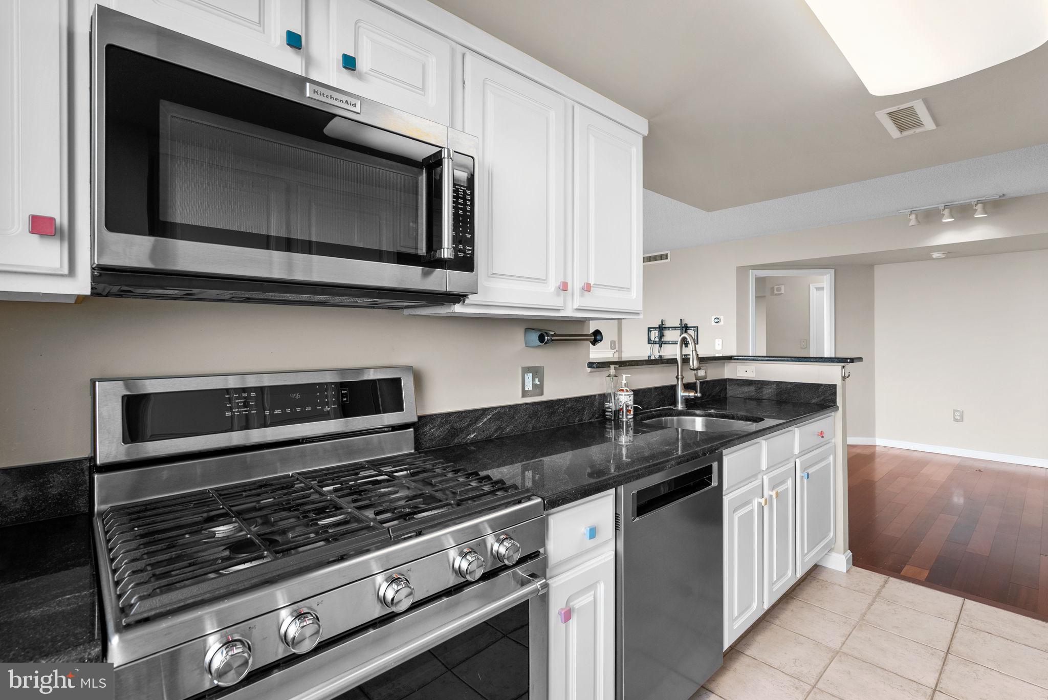 11710 OLD GEORGETOWN RD #702