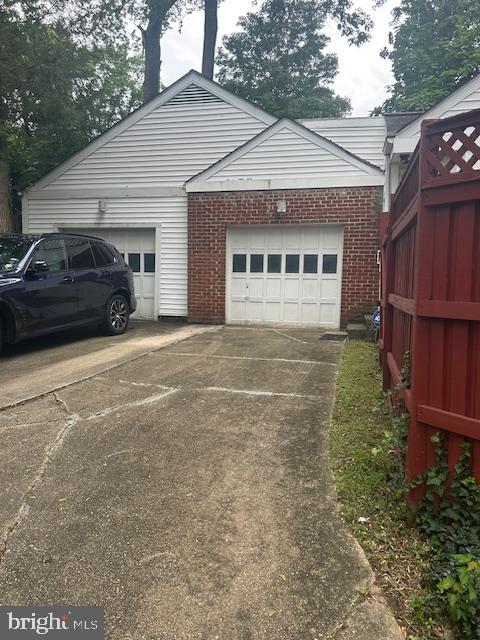 4004 Manor Rd