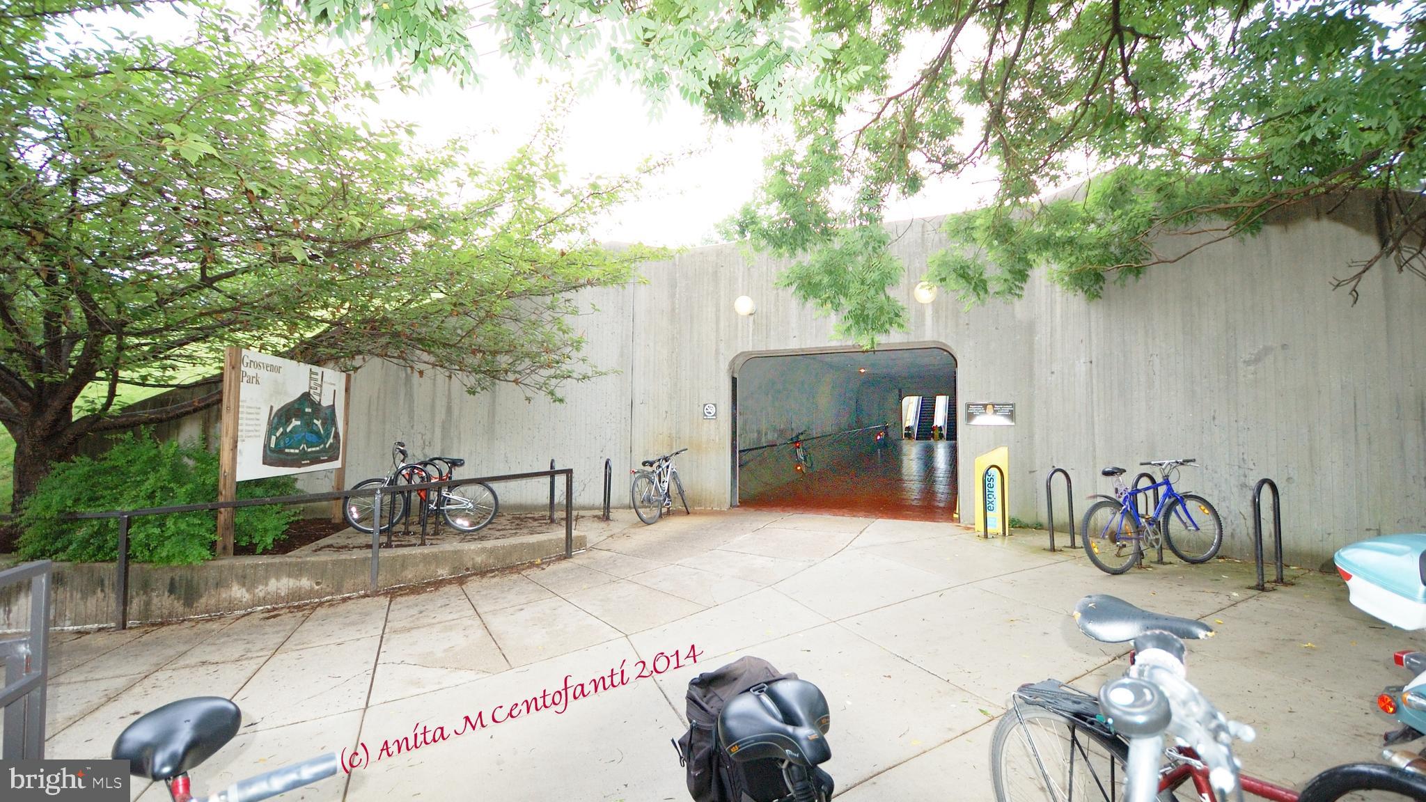 10201 GROSVENOR PLACE 620