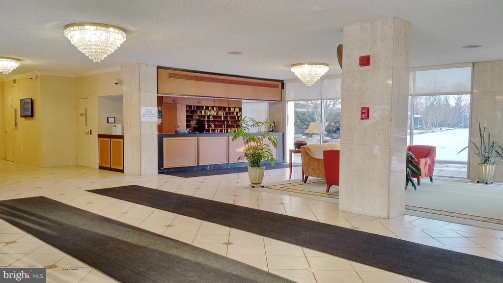 10201 GROSVENOR PLACE 620