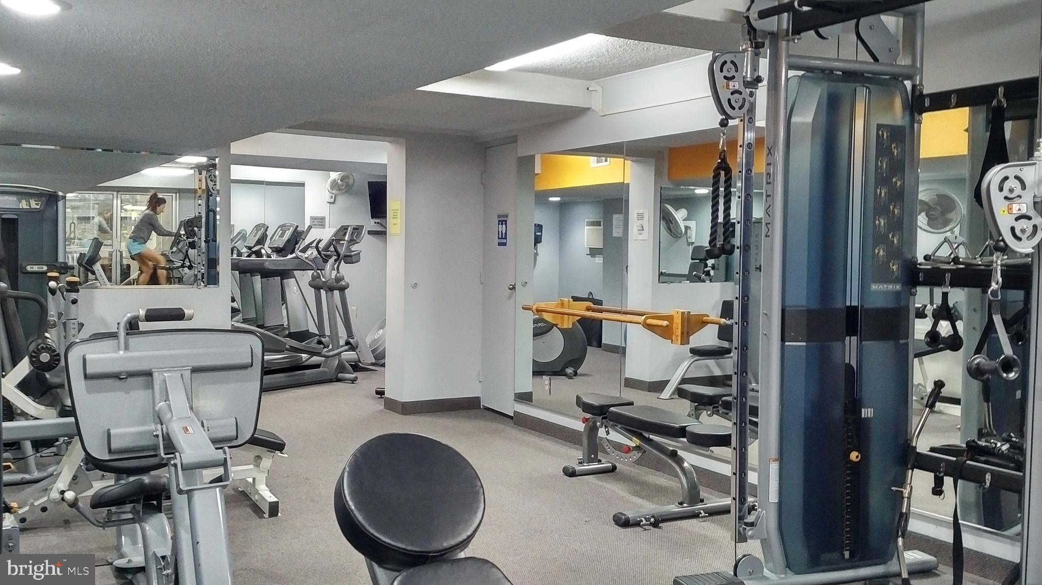 10201 GROSVENOR PLACE 620