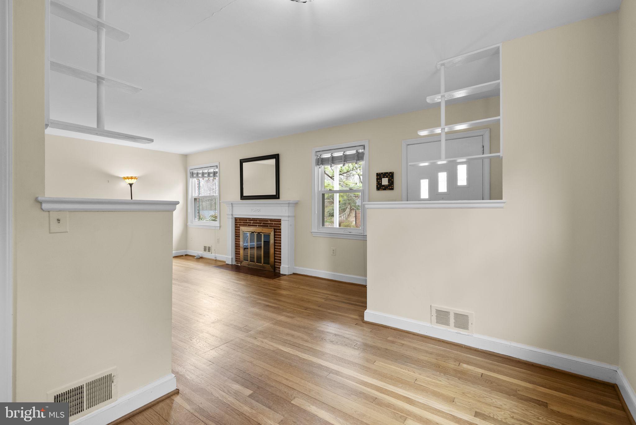 414 HILLMOOR DRIVE