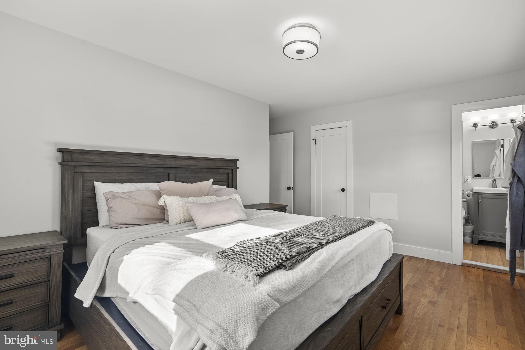 14211 DENNINGTON PLACE