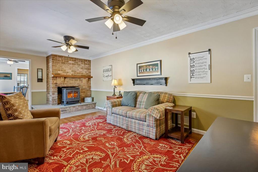 6205 BEECHDALE COURT