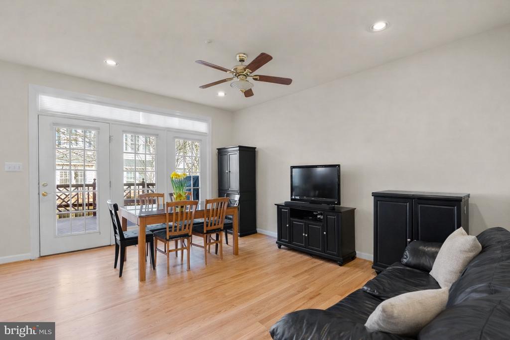10407 FLOWERFIELD WAY