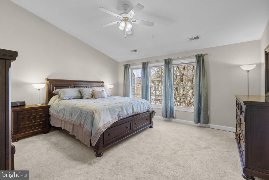 10407 FLOWERFIELD WAY
