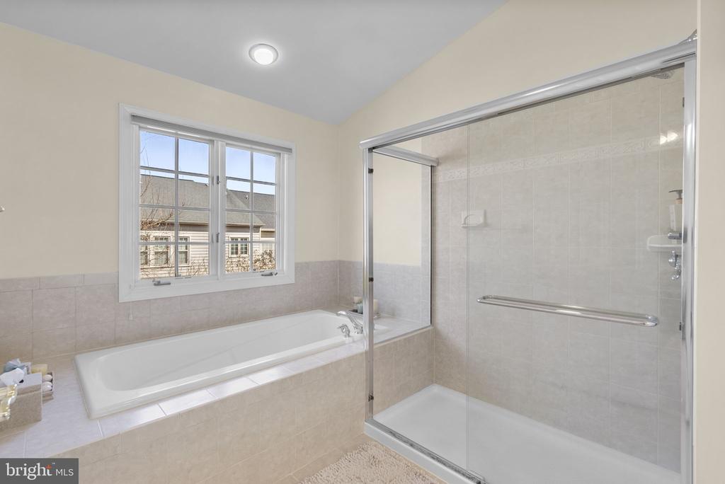 10407 FLOWERFIELD WAY