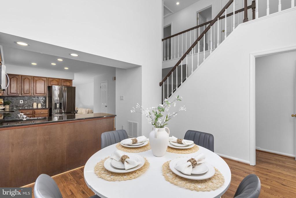 7 CLIFFE HILL