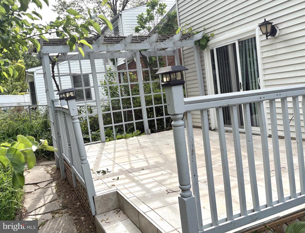 117 EASTMOOR DRIVE