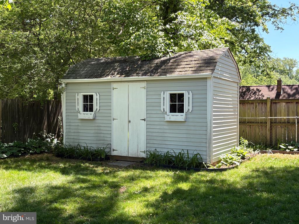 117 EASTMOOR DRIVE