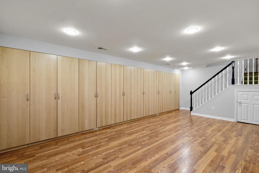 1119 HALESWORTH DRIVE
