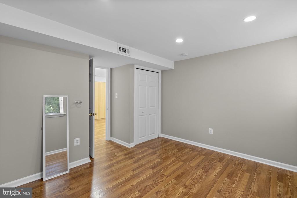 1119 HALESWORTH DRIVE