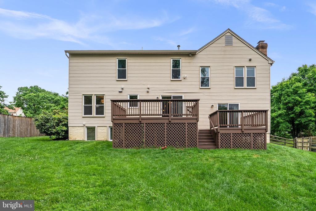 1119 HALESWORTH DRIVE