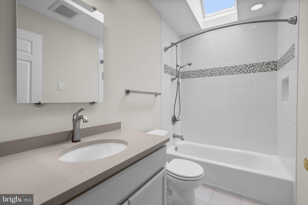 1119 HALESWORTH DRIVE