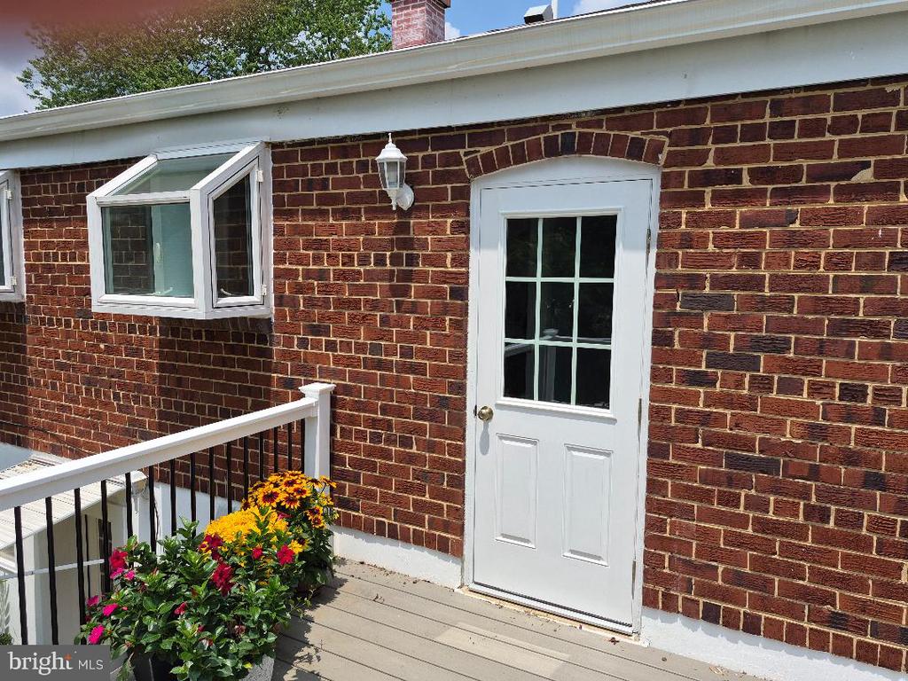 4812 TOPPING ROAD