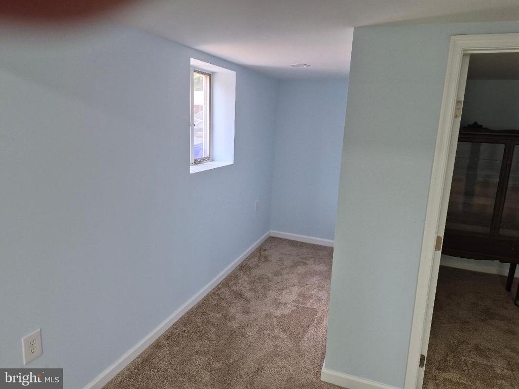 4812 TOPPING ROAD
