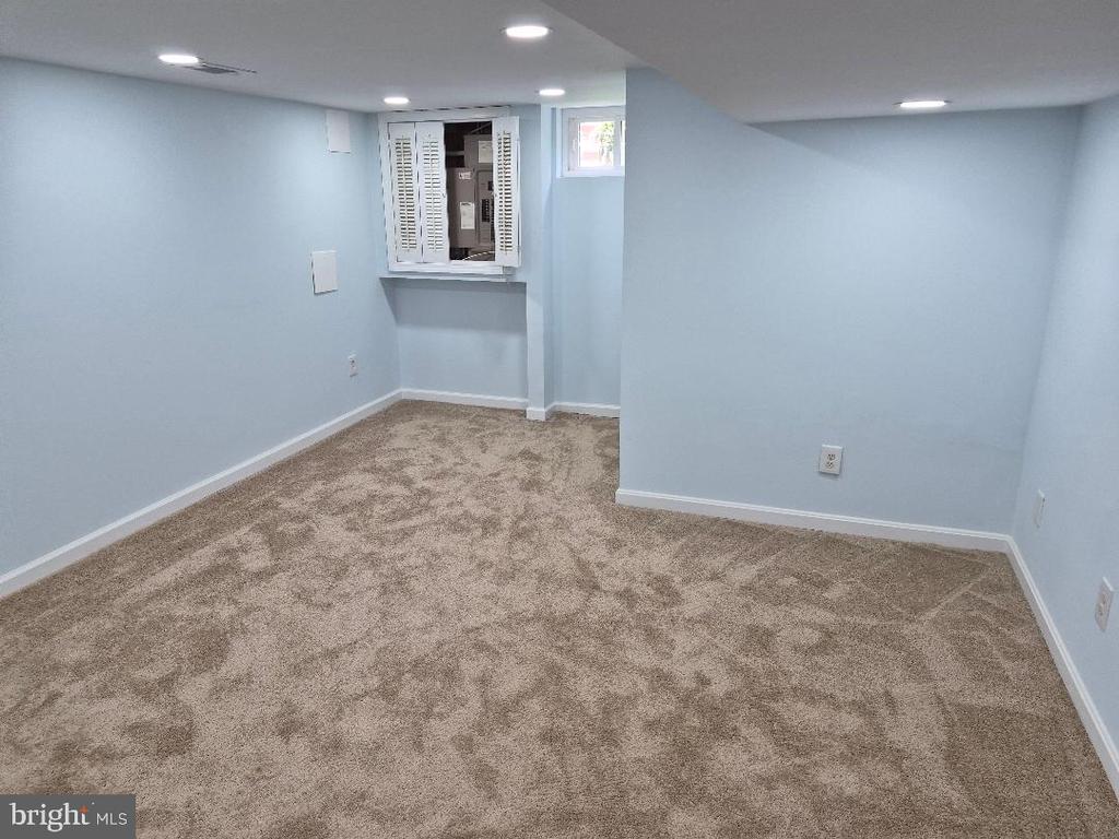 4812 TOPPING ROAD